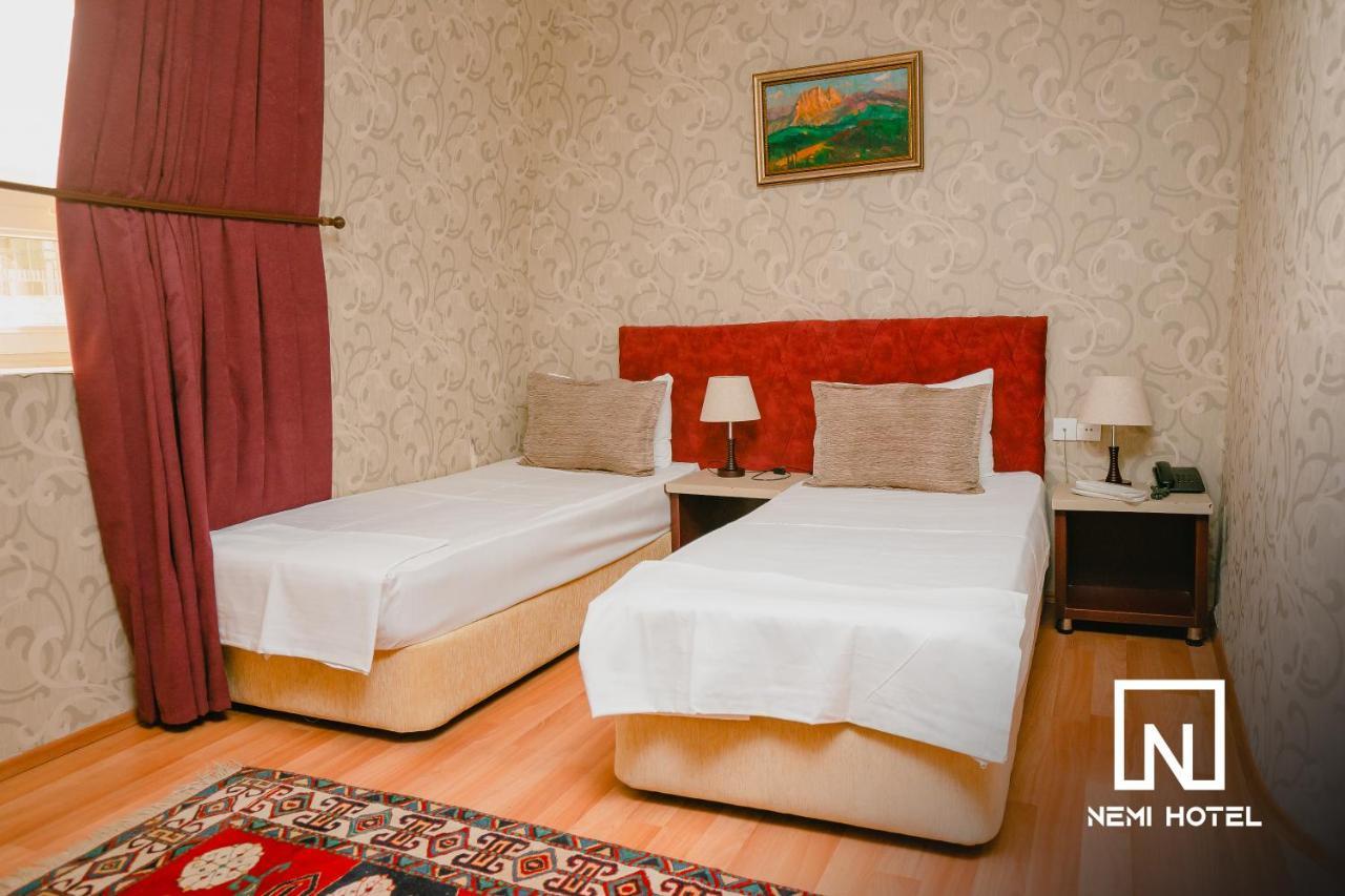 The Center Hotel Baku Exteriör bild